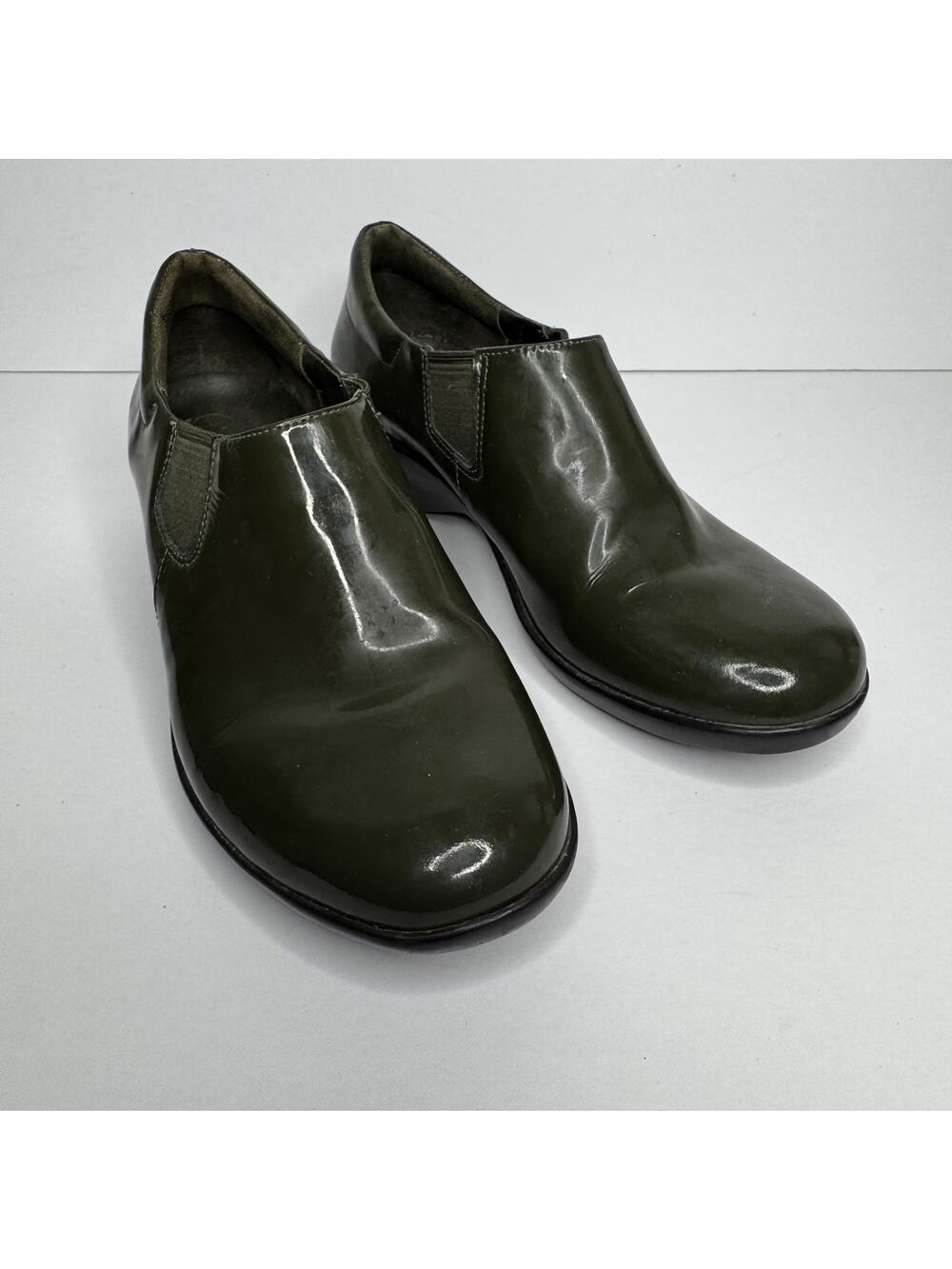 Cole Haan Shoes Womens Size 6.5 Green Waterproof Patent Slip On Comfort Chore